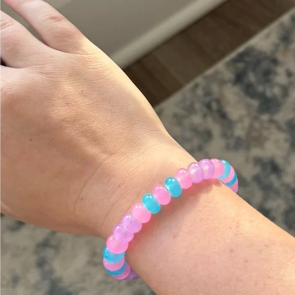 Pink Beaded Stretch Bracelet - Picture 2 of 4